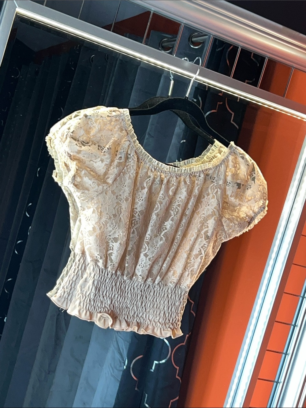 ✨ VINTAGE 5-7-9 "Unicorn" Cream Lace Off-the-Shoulder Smocked Crop Top ✨